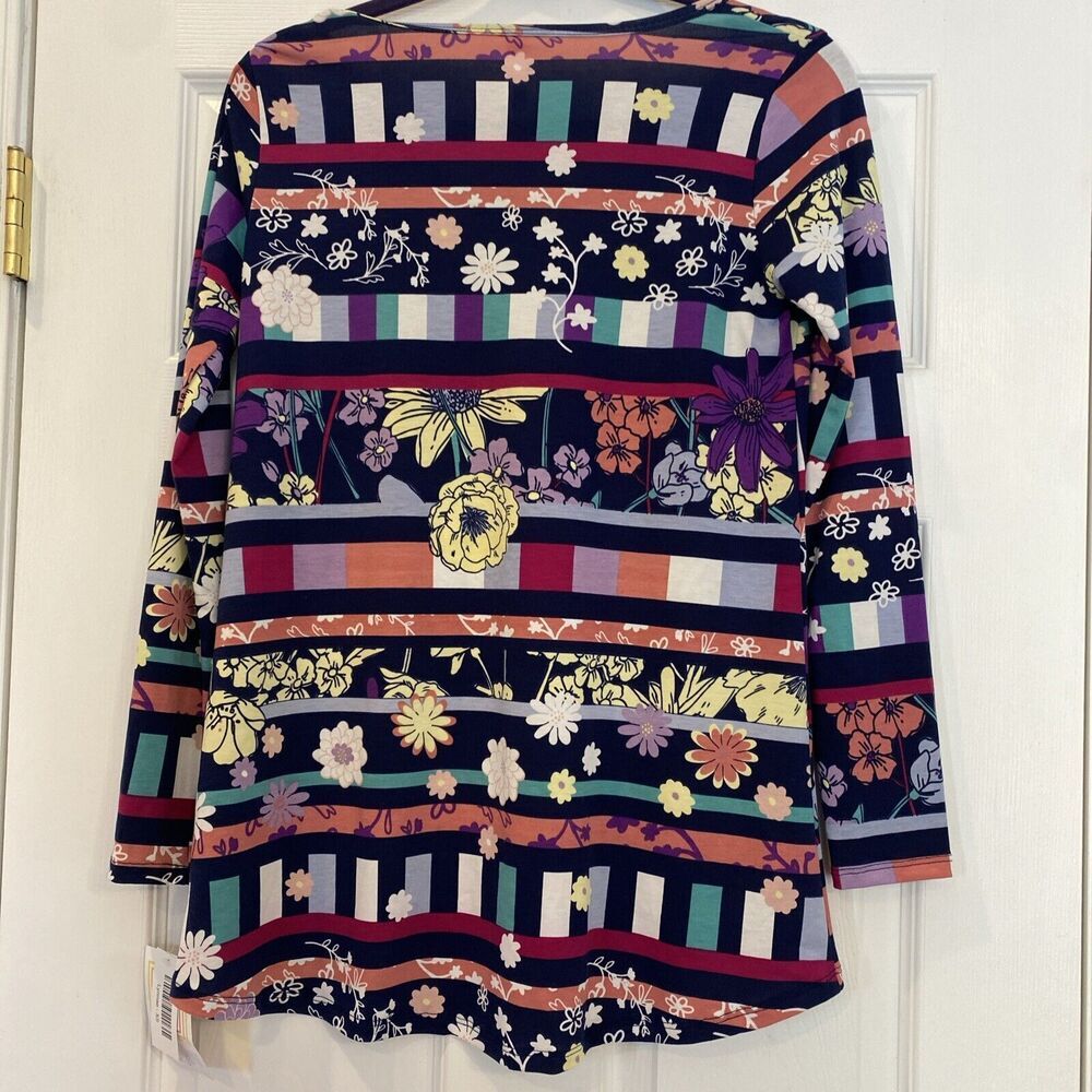 Lularoe Lynnae Floral & Striped Blouse NWT Size XS - Picture 5 of 6